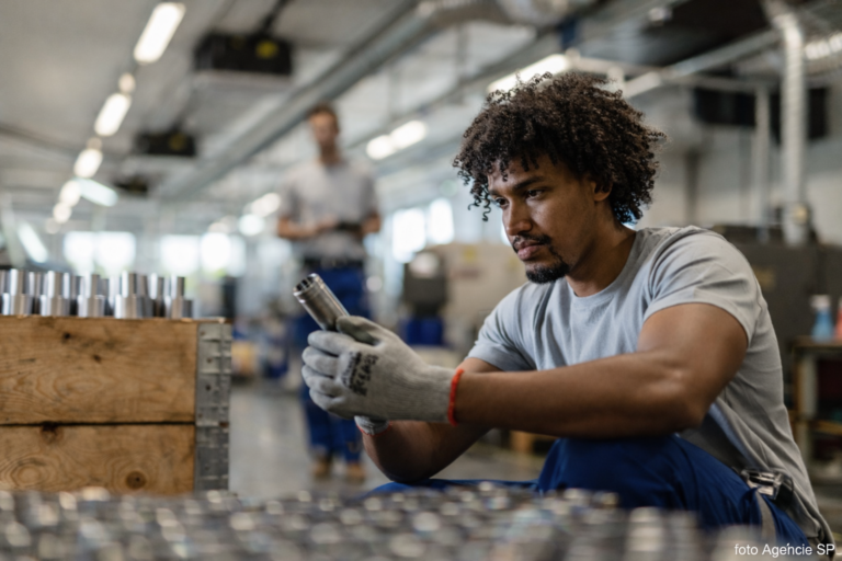 São Paulo lidera geração de empregos no país com mais de 3 mil vagas por dia em fevereiro